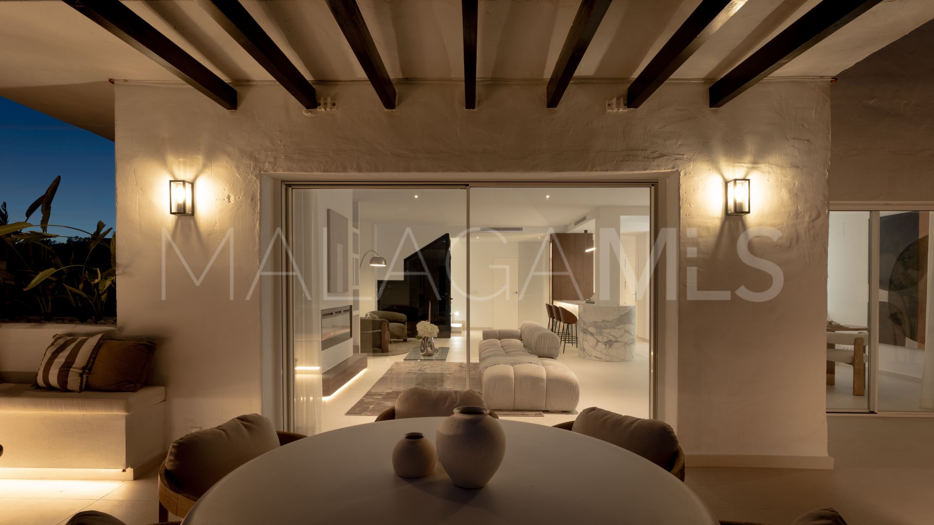 Atico duplex for sale with 3 bedrooms in Nueva Andalucia