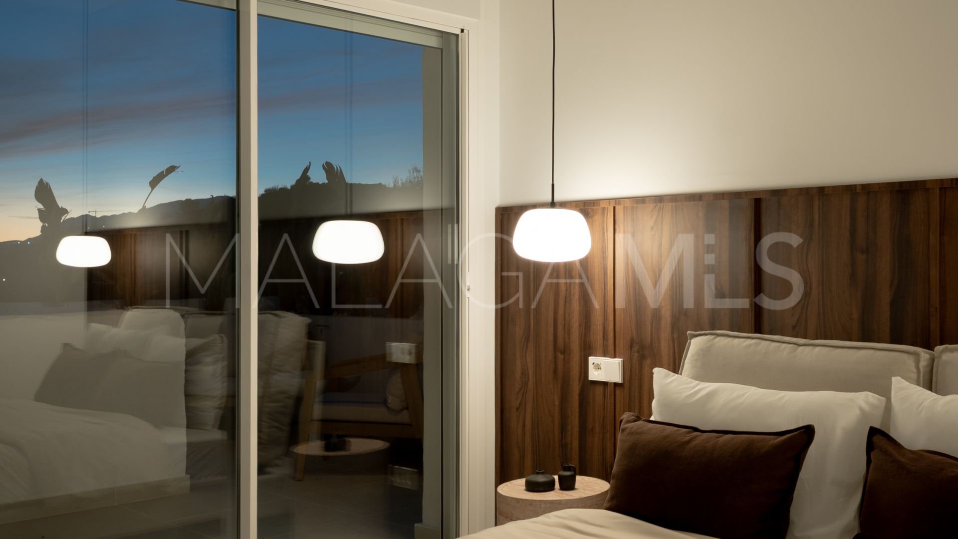 Atico duplex for sale with 3 bedrooms in Nueva Andalucia