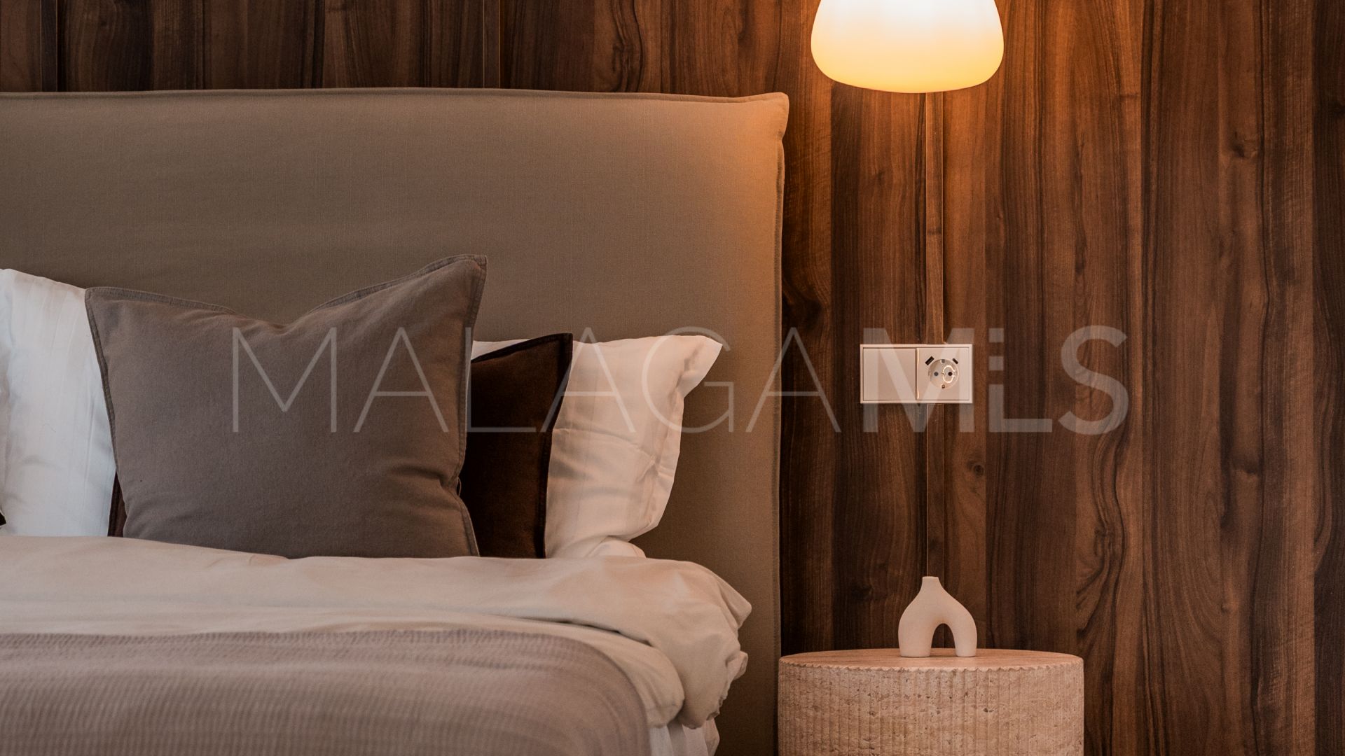 Atico duplex for sale with 3 bedrooms in Nueva Andalucia