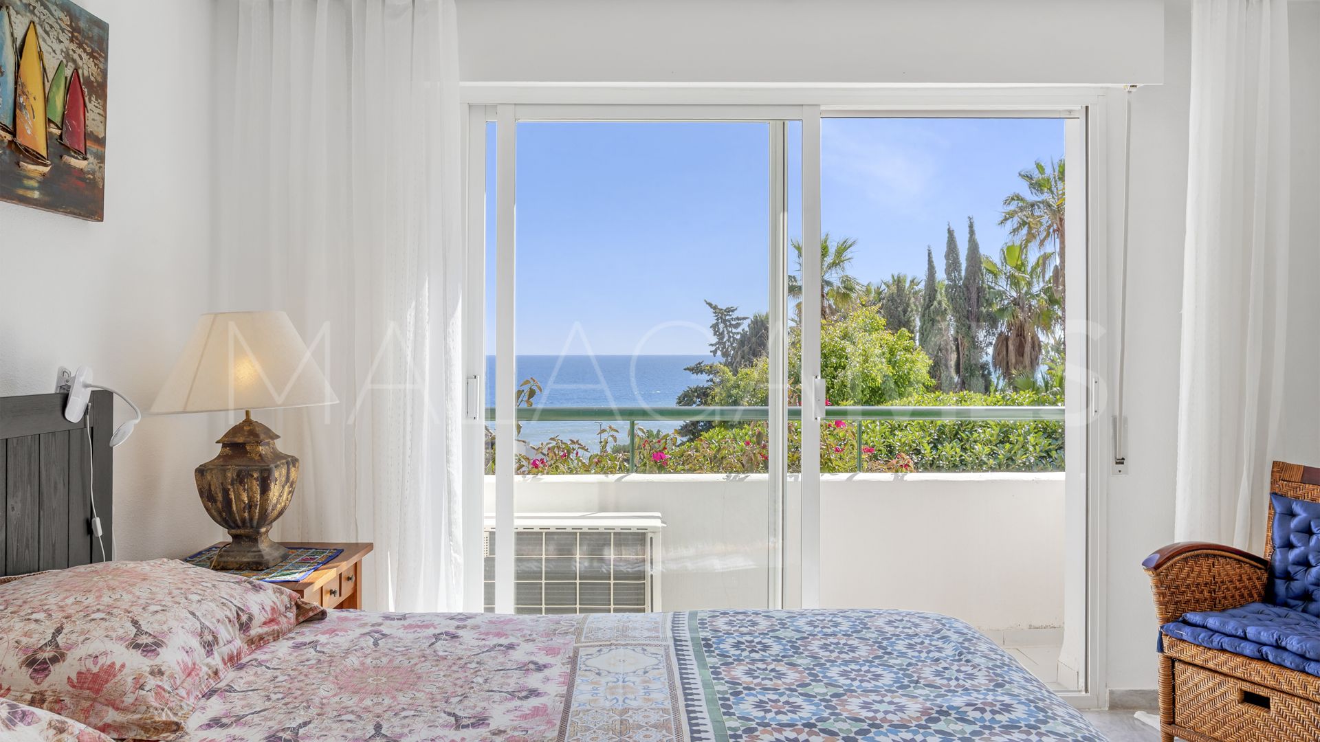 Town house for sale in Estepona West