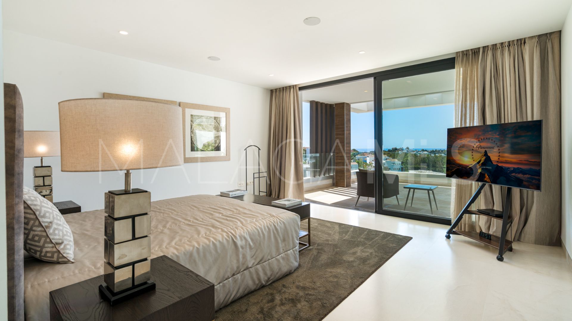 Villa for sale in La Alqueria with 5 bedrooms