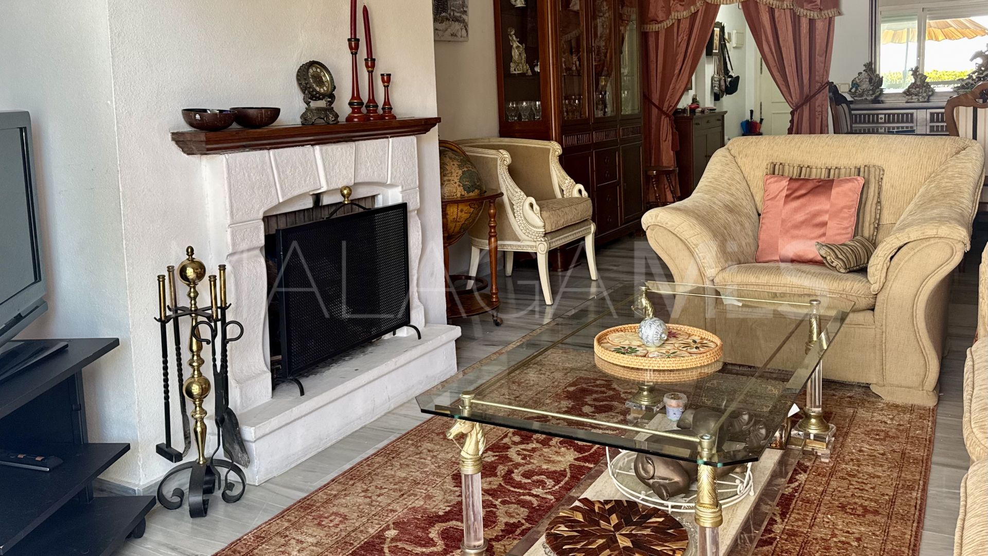 Zweistöckiges penthouse for sale in Guadalmina Baja