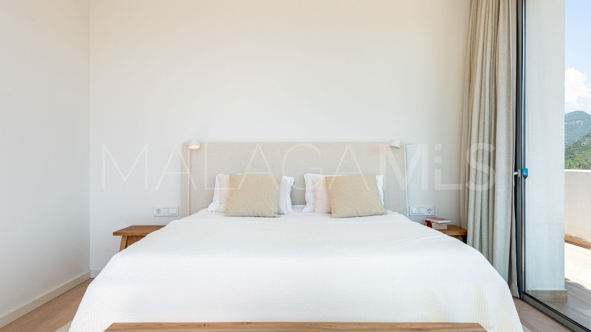 Takvåning for sale in Marbella Club Hills