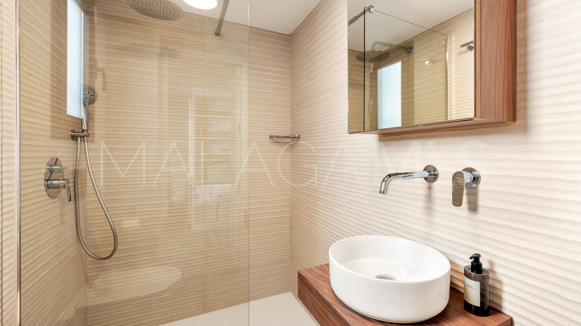 Semi detached villa for sale in Sierra Blanca