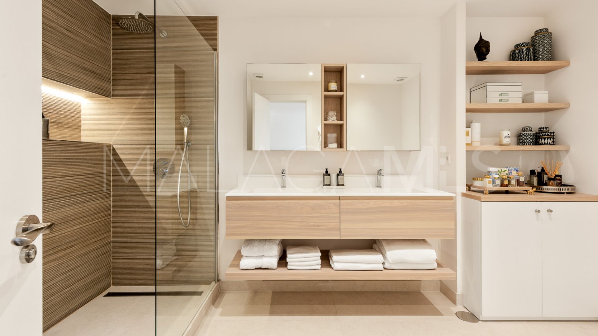 Semi detached villa for sale in Sierra Blanca