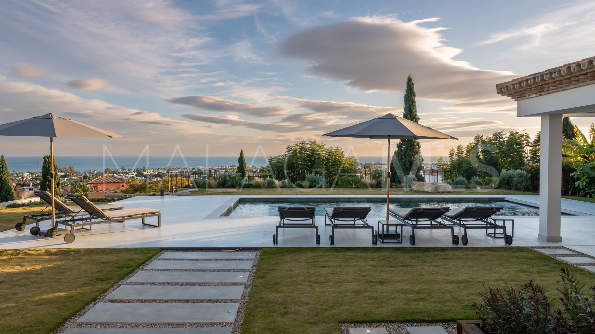 Villa for sale in Los Flamingos