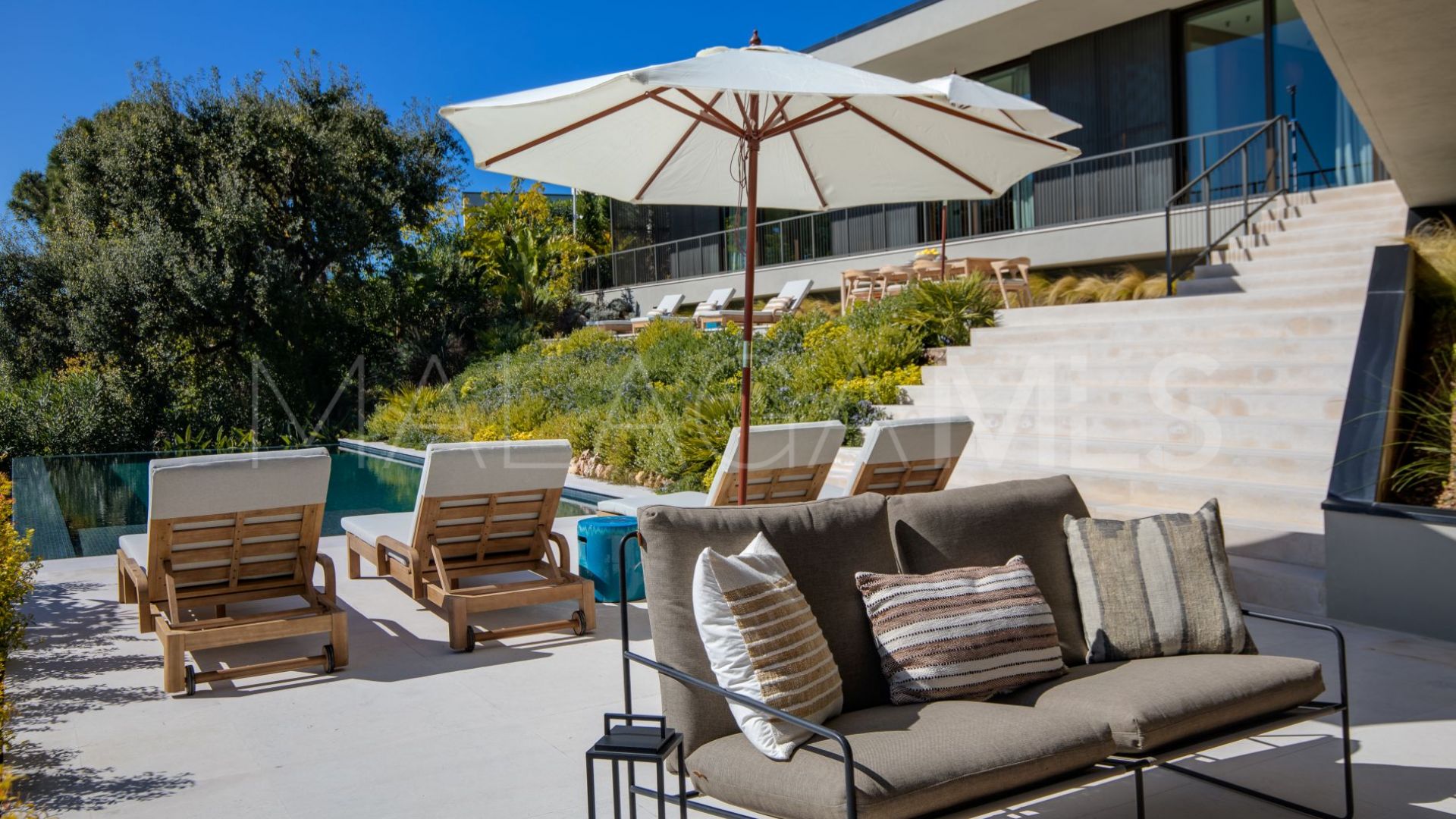 For sale Monte Mayor 5 bedrooms villa