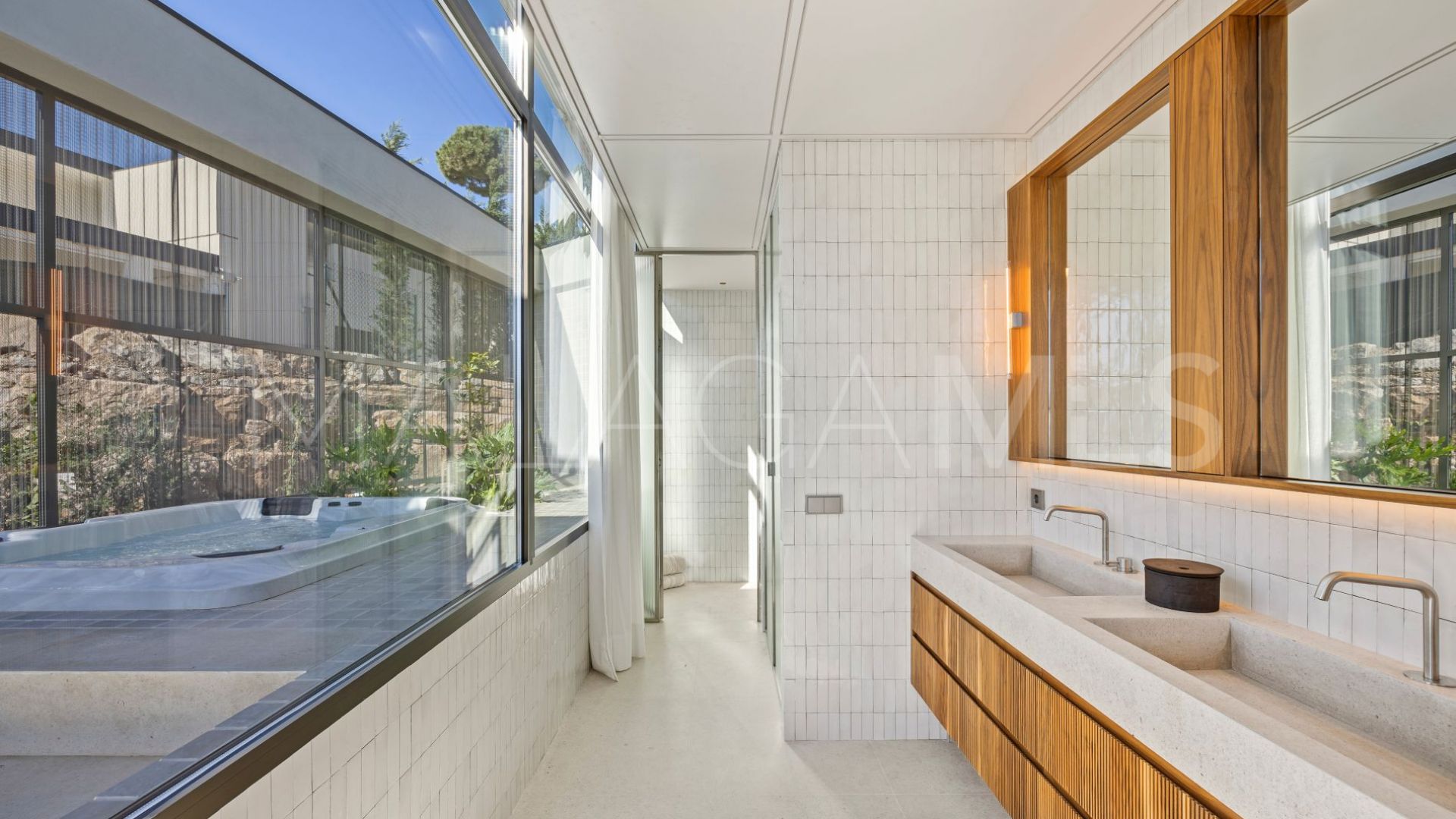 For sale Monte Mayor 5 bedrooms villa