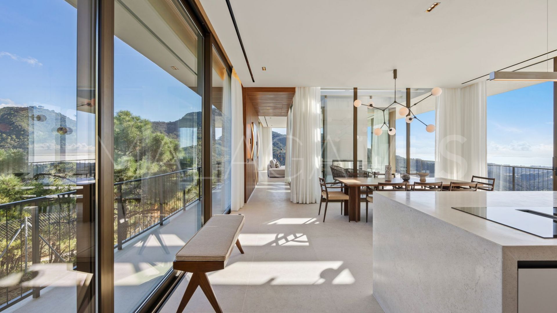 For sale Monte Mayor 5 bedrooms villa