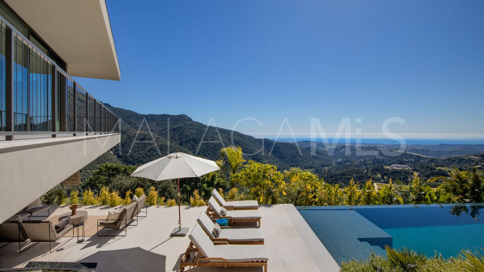 For sale Monte Mayor 5 bedrooms villa