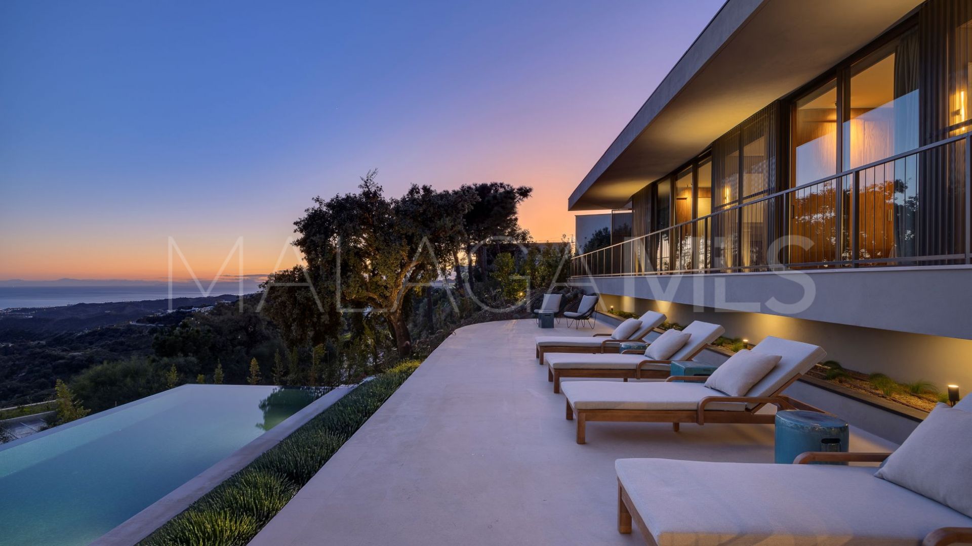 For sale Monte Mayor 5 bedrooms villa