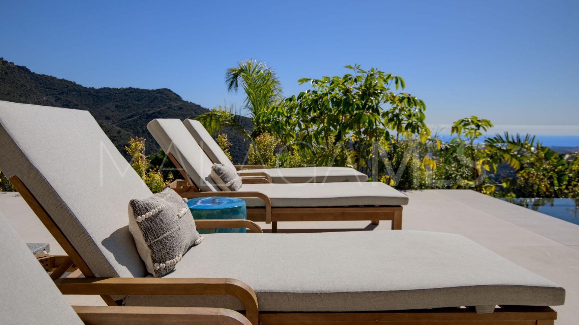 For sale Monte Mayor 5 bedrooms villa