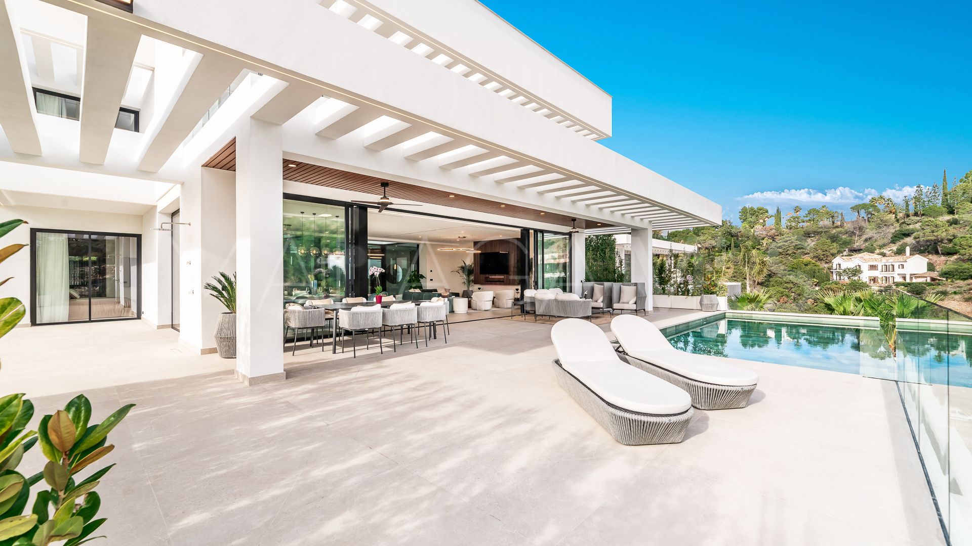 Se vende villa de 6 bedrooms in El Madroñal