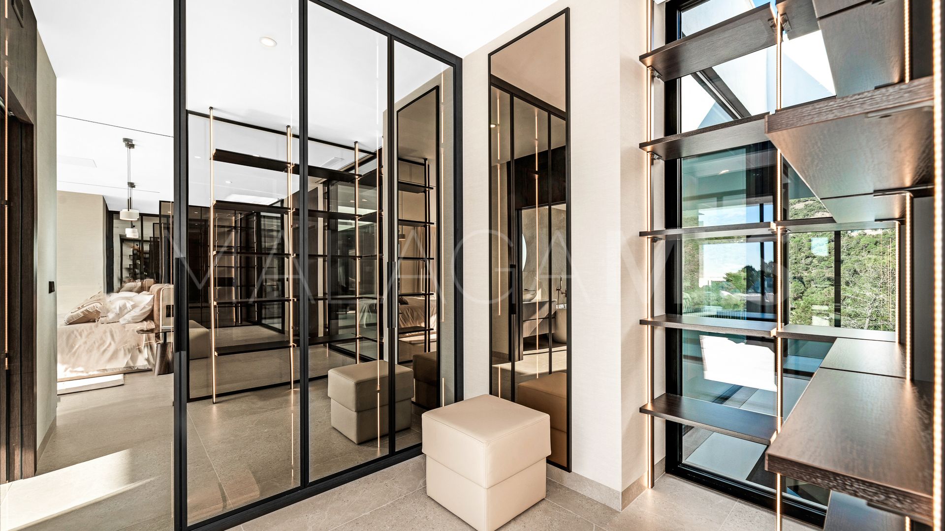 Se vende villa de 6 bedrooms in El Madroñal