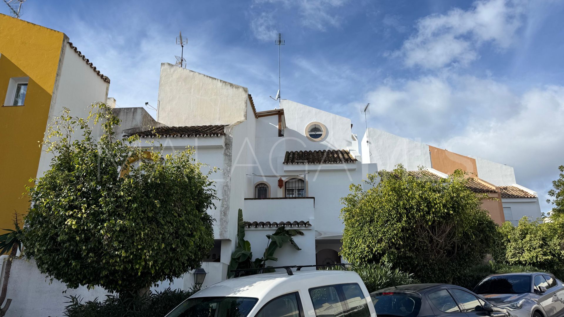 Maison de ville for sale in Nueva Andalucia