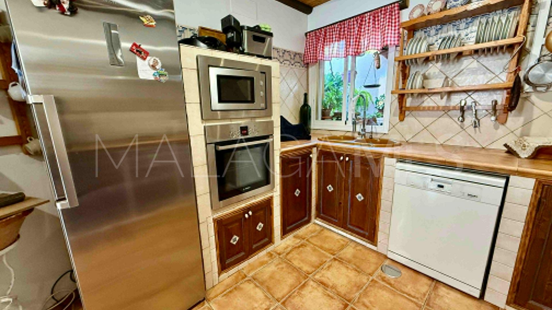 Maison de ville for sale in Nueva Andalucia