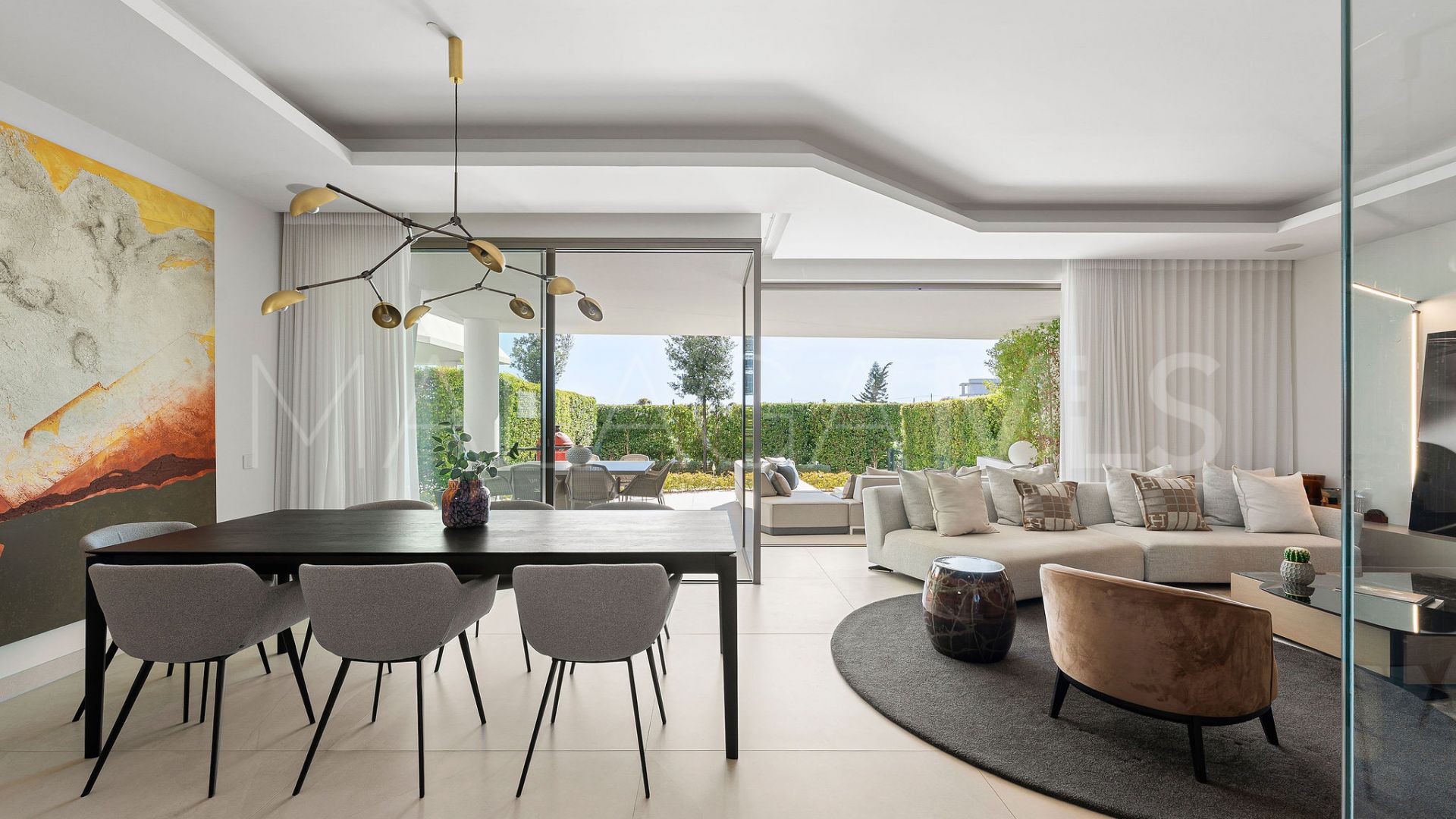 Villa jumelée for sale in Nueva Andalucia