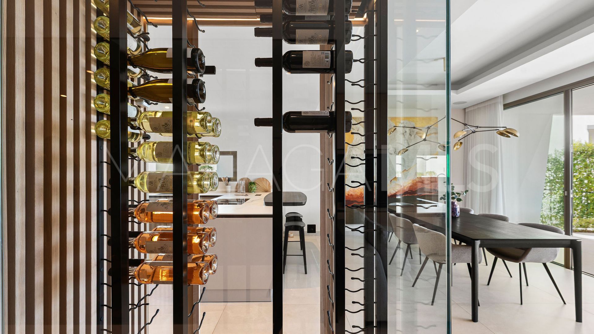 Villa jumelée for sale in Nueva Andalucia