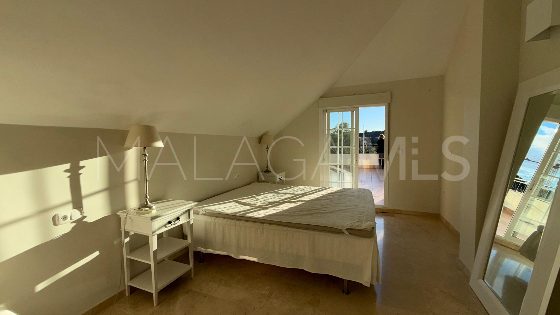 Tvåvånings takvåning for sale in Nueva Andalucia