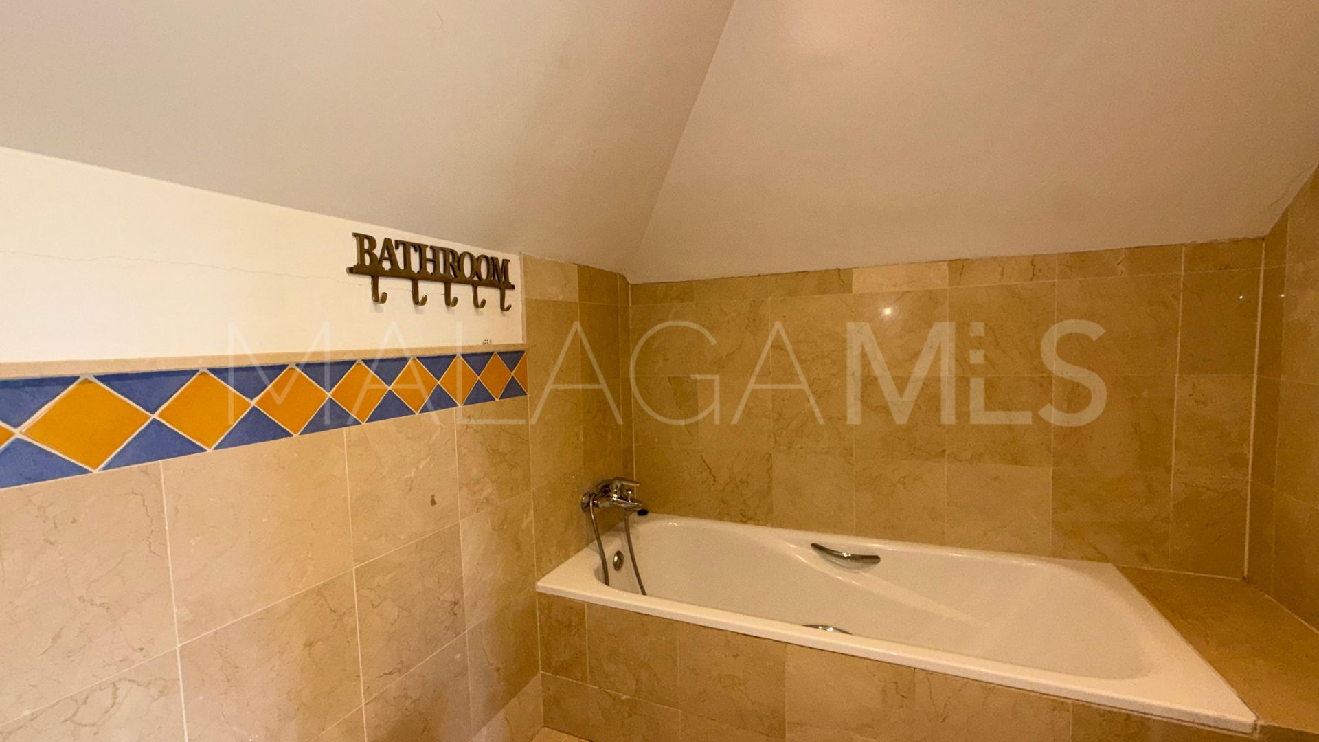 Tvåvånings takvåning for sale in Nueva Andalucia