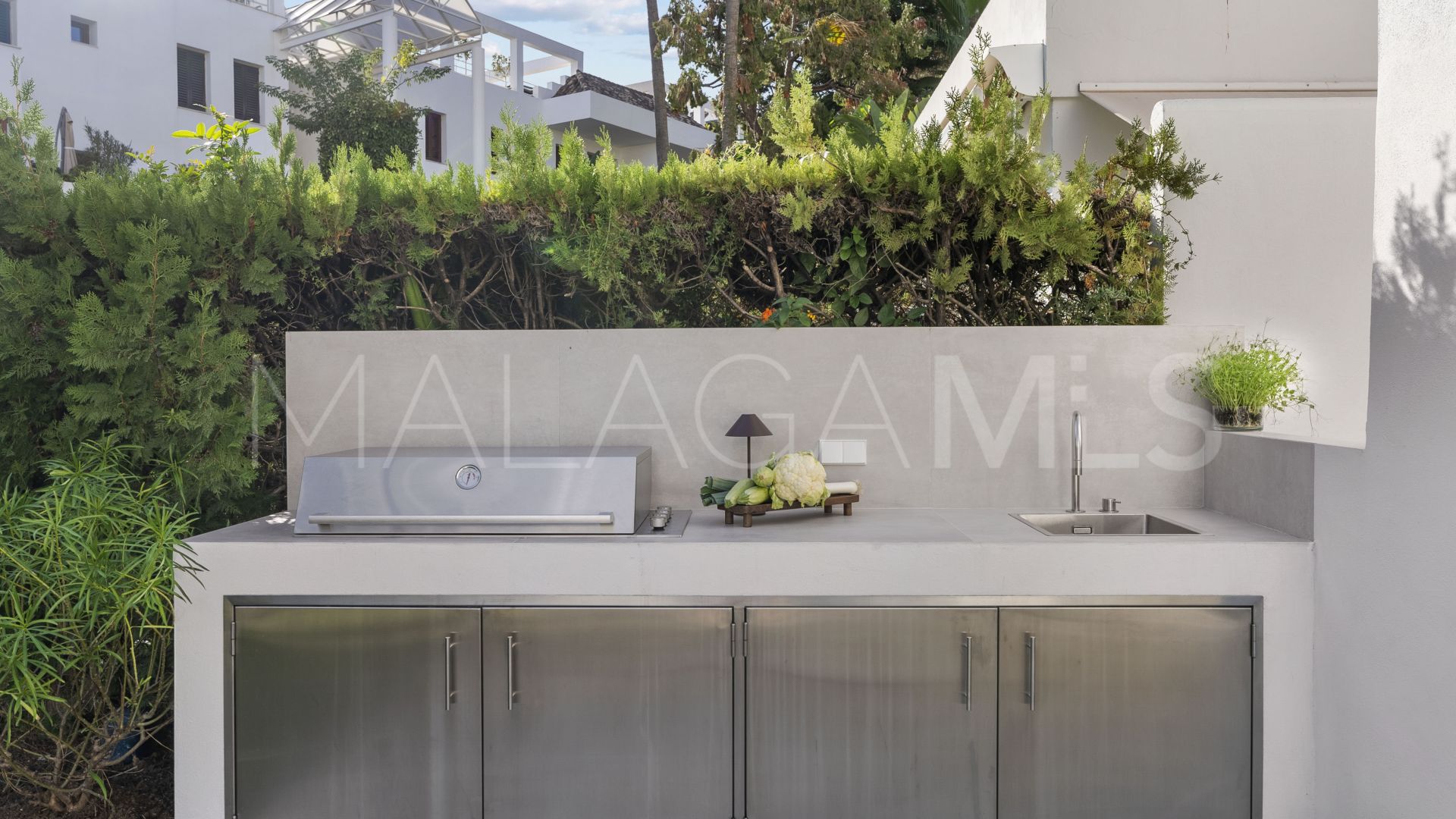 Buy duplex in Nueva Andalucia