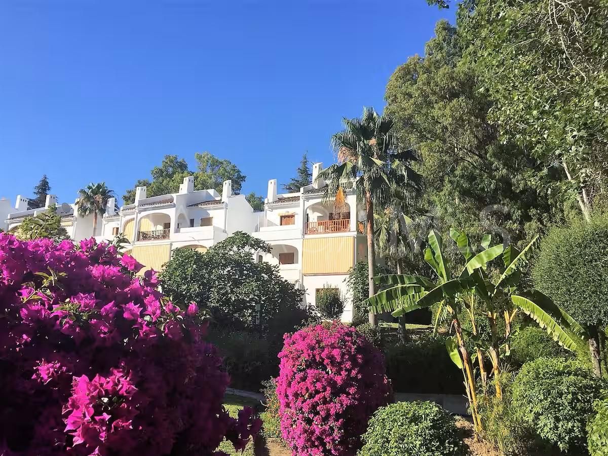 Lägenhet for sale in Nueva Andalucia