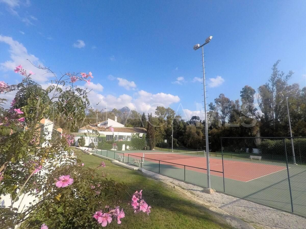 Lägenhet for sale in Nueva Andalucia