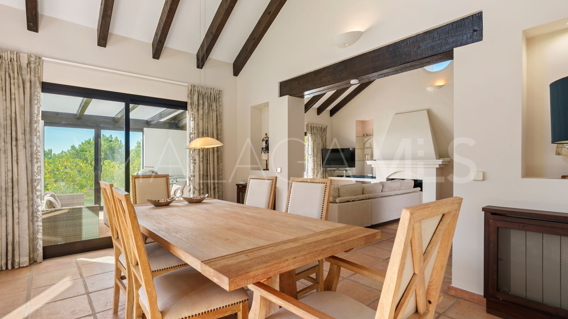 Villa for sale with 9 bedrooms in Puerto del Almendro