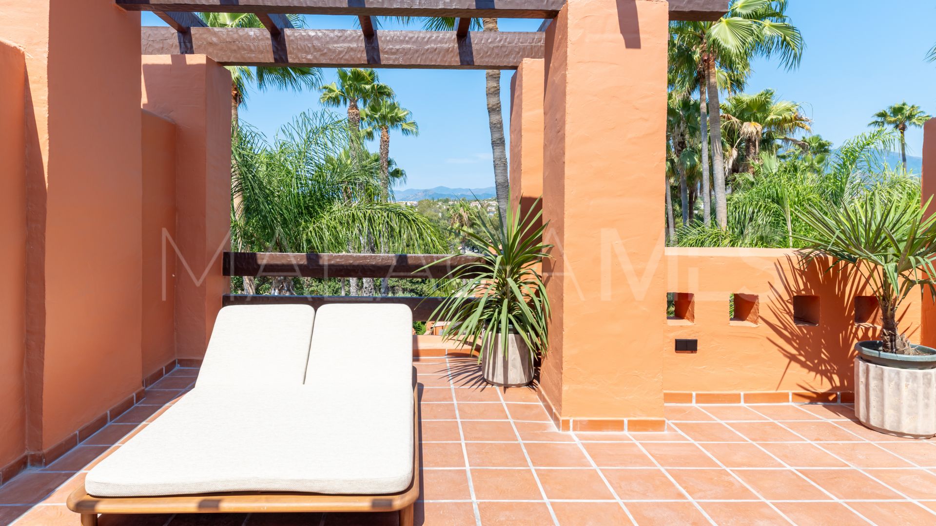 Radhus for sale in Altos de Puente Romano
