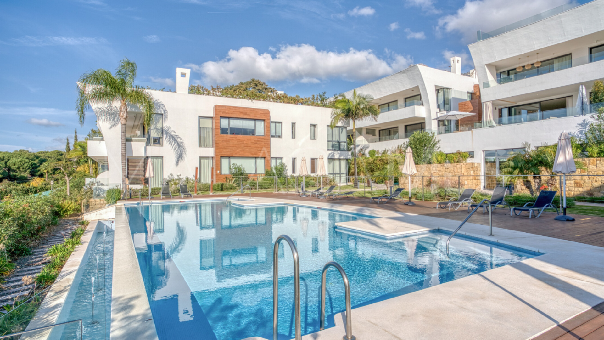Ground floor duplex for sale in Sierra Blanca
