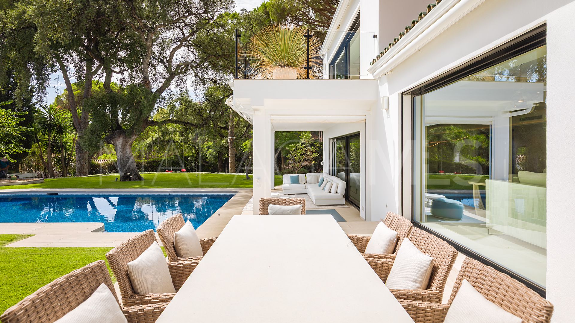 Villa for sale in El Madroñal