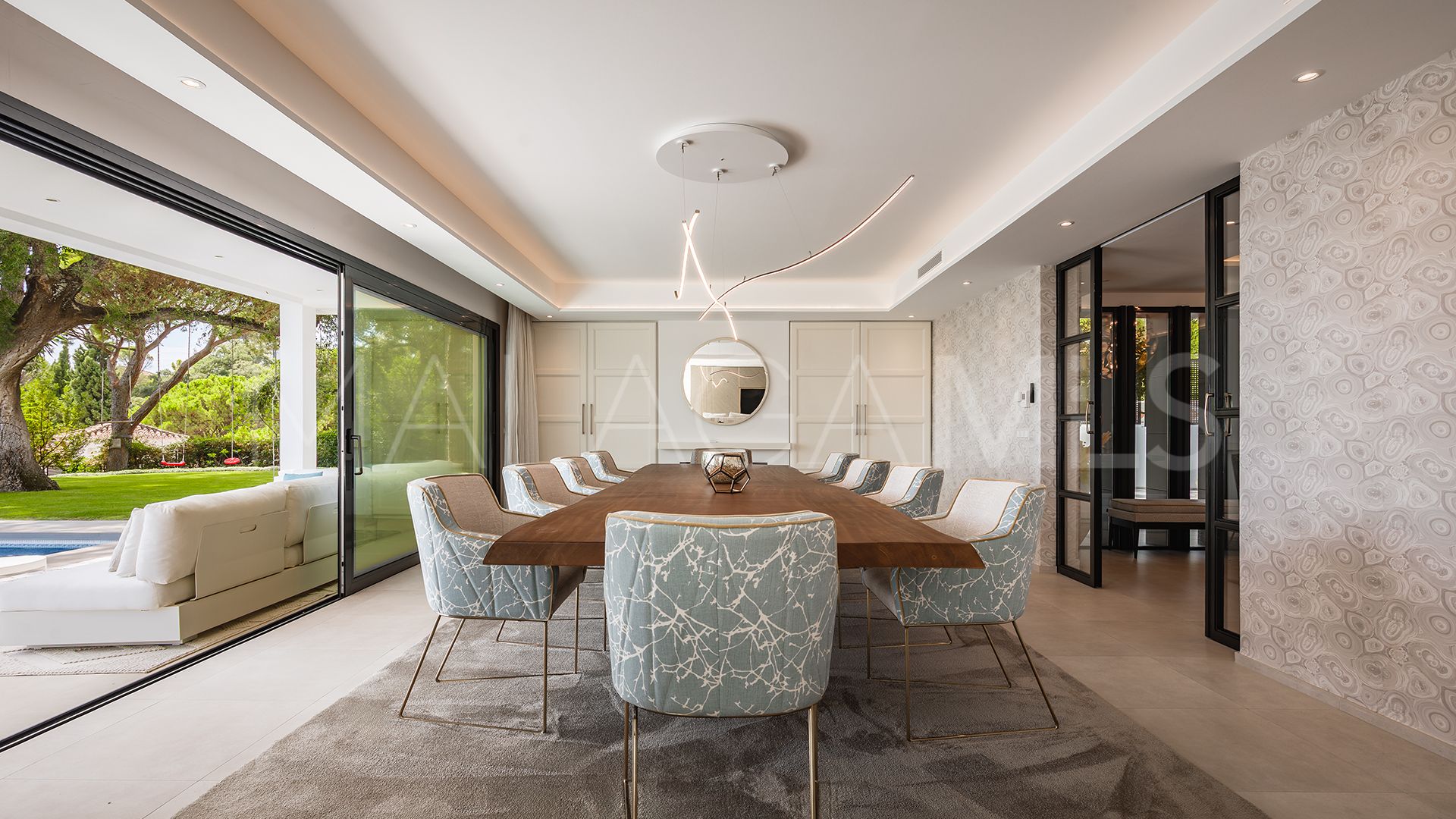 Villa for sale in El Madroñal