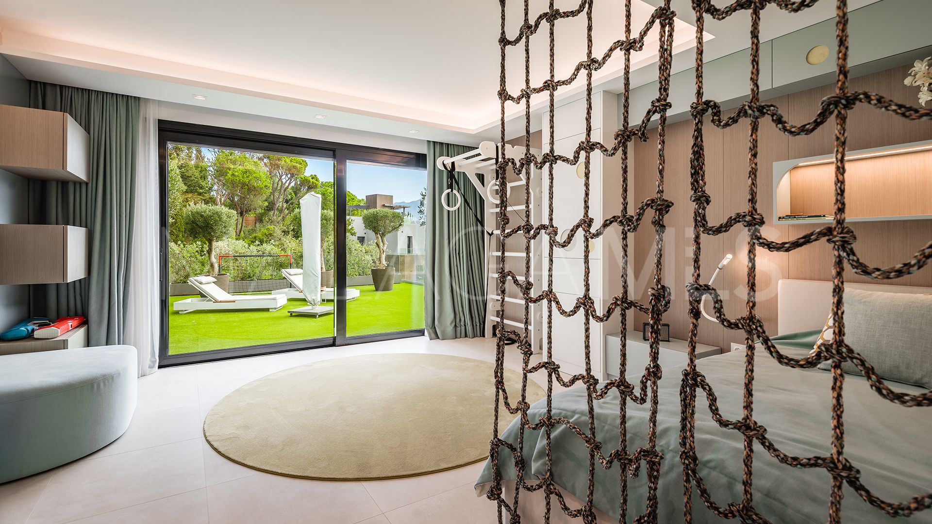 Villa for sale in El Madroñal