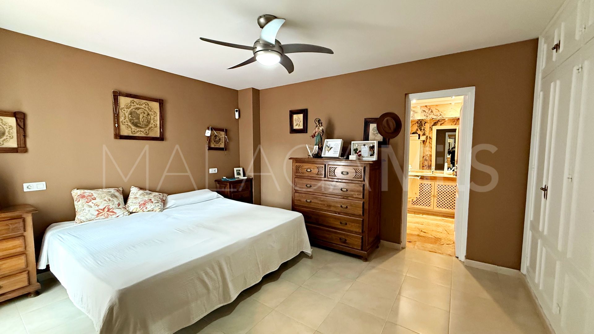 Erdgeschosswohnung for sale in Nueva Andalucia