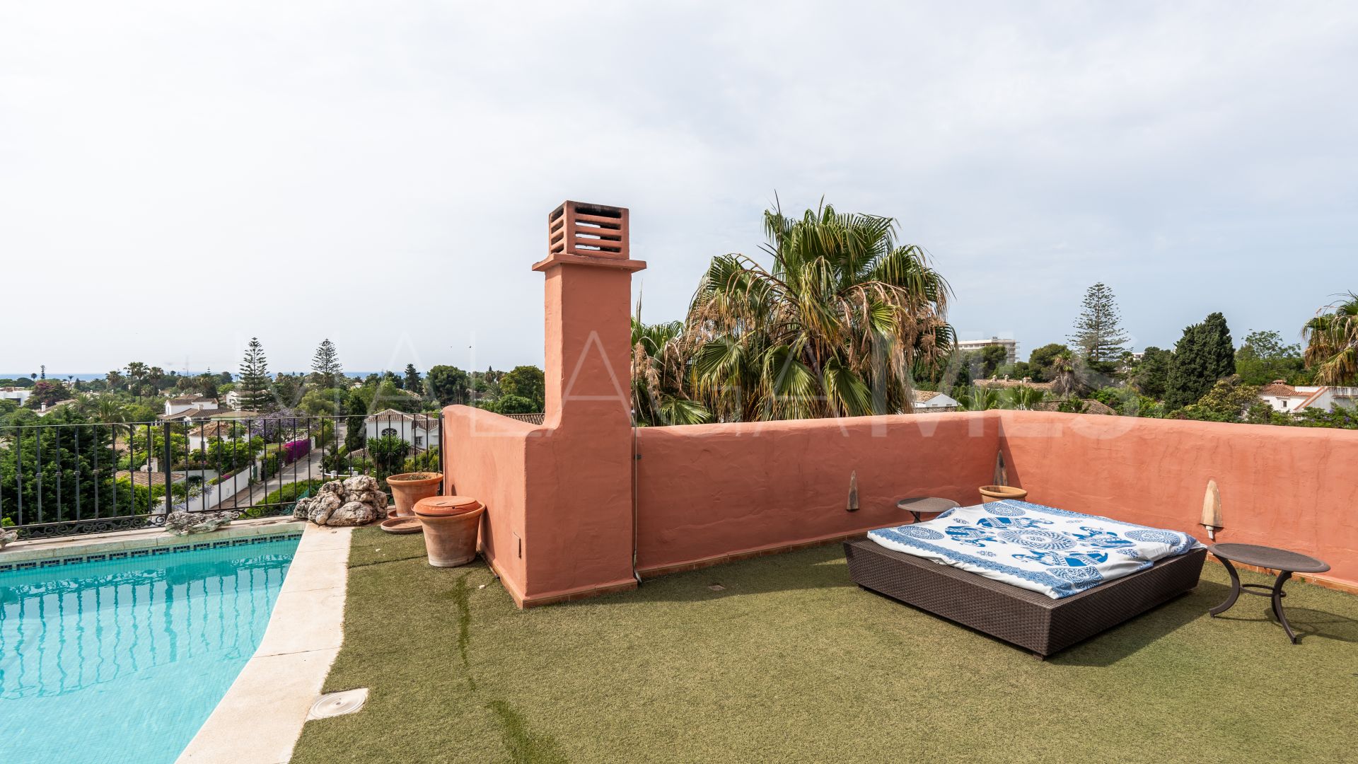 Estepona Este, Ático for sale with 5 bedrooms