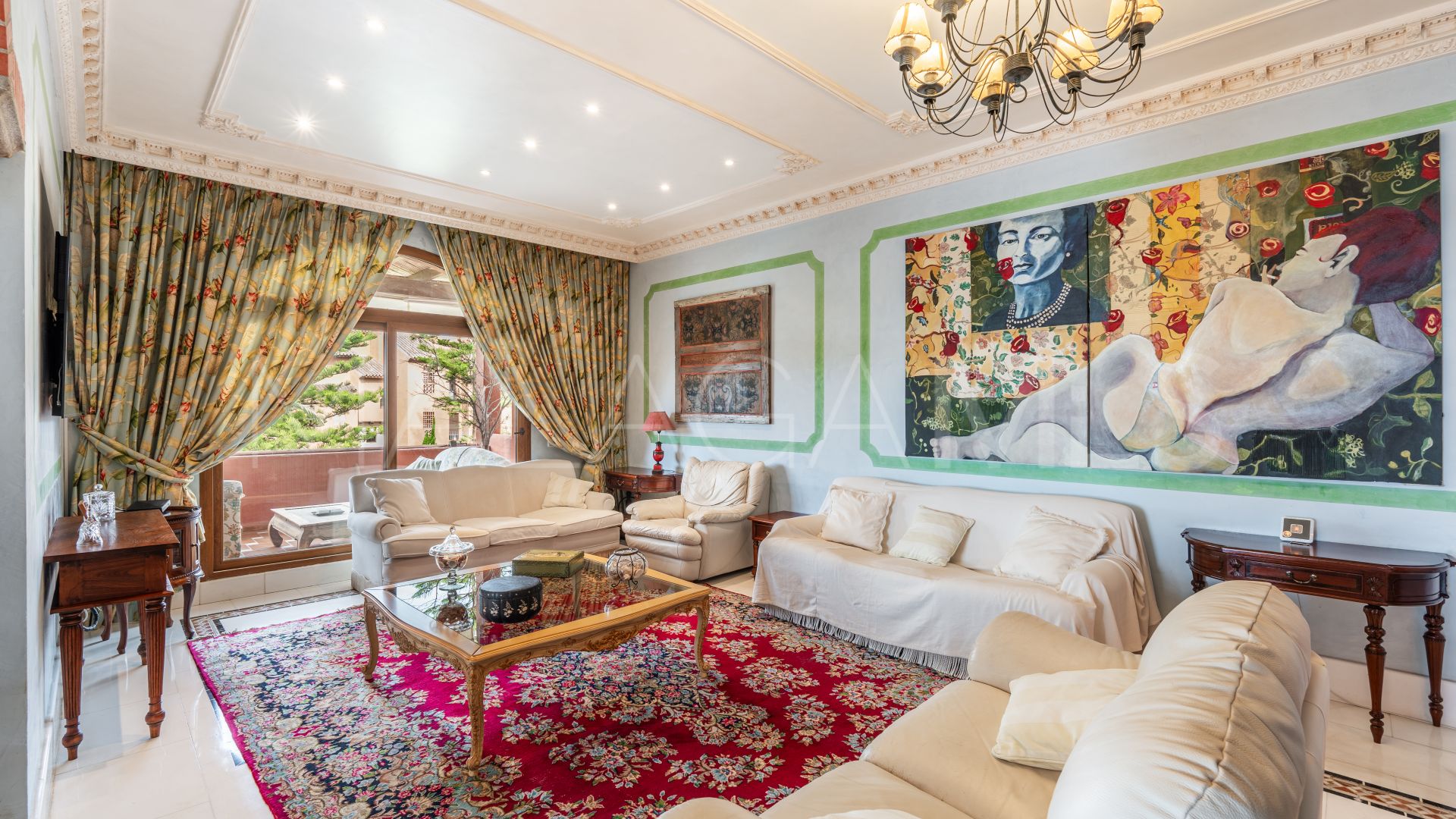 Estepona Este, Ático for sale with 5 bedrooms