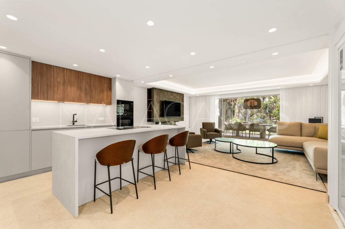 Maison de ville for sale in New Golden Mile