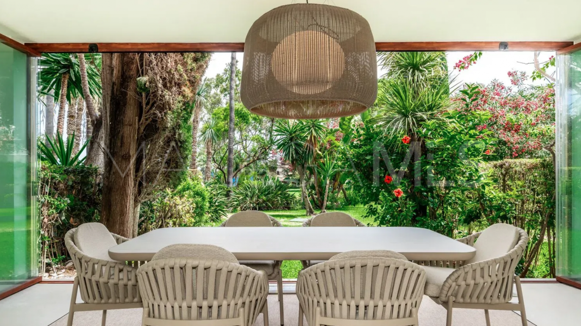 Maison de ville for sale in New Golden Mile