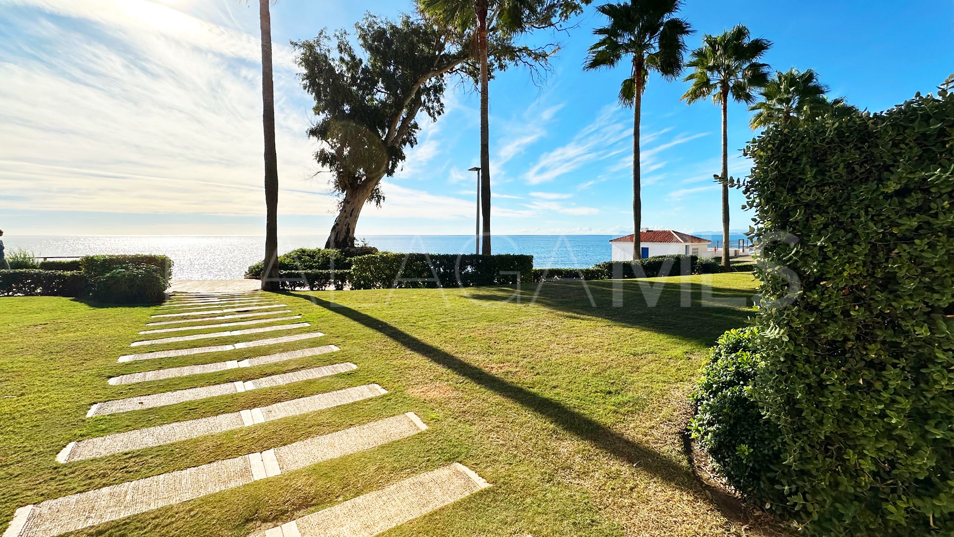 For sale 2 bedrooms ground floor apartment in Bahia de la Plata