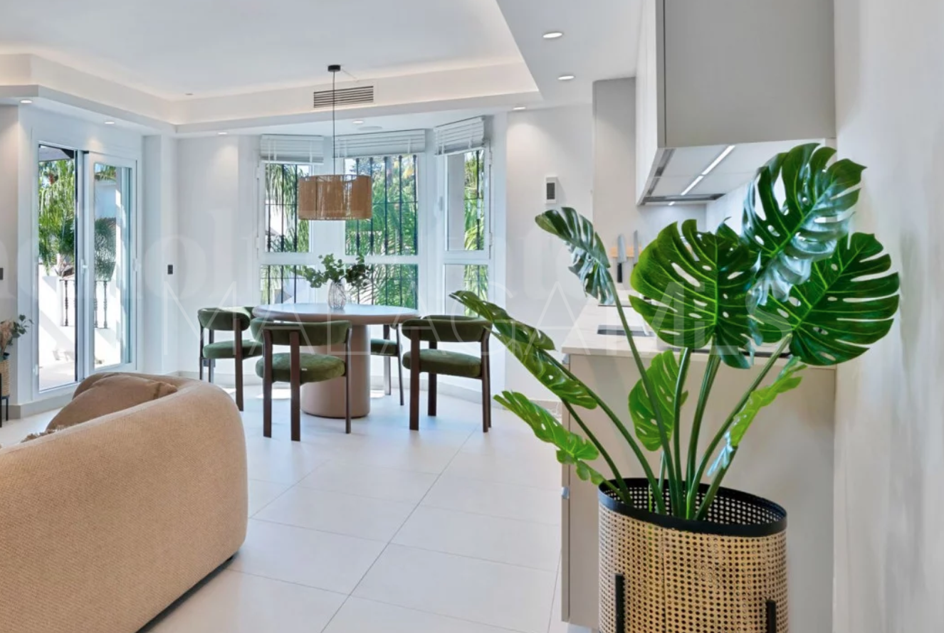 Buy 3 bedrooms duplex penthouse in Los Naranjos