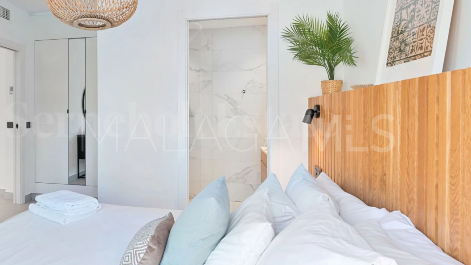 Buy 3 bedrooms duplex penthouse in Los Naranjos