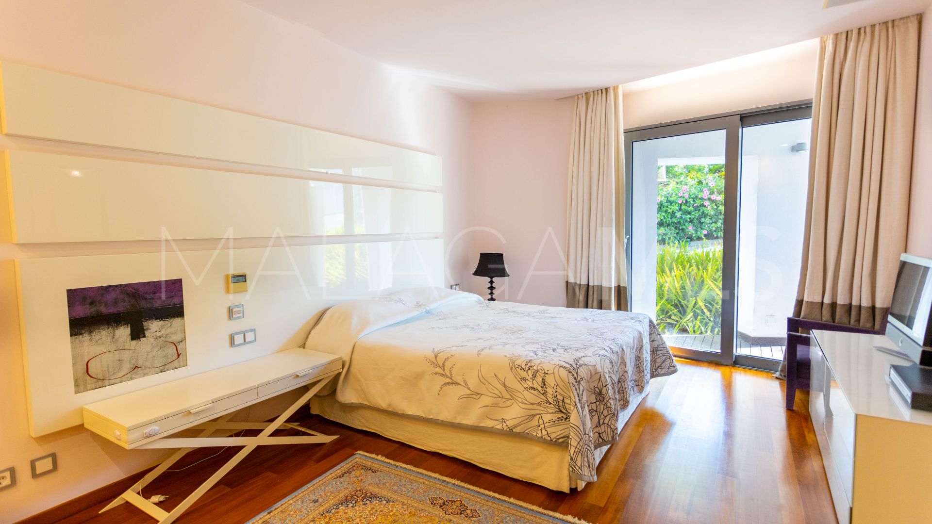 Einfamilienhaushälfte for sale in Golden Mile