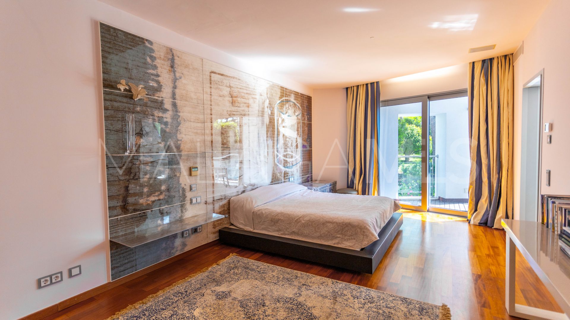 Einfamilienhaushälfte for sale in Golden Mile