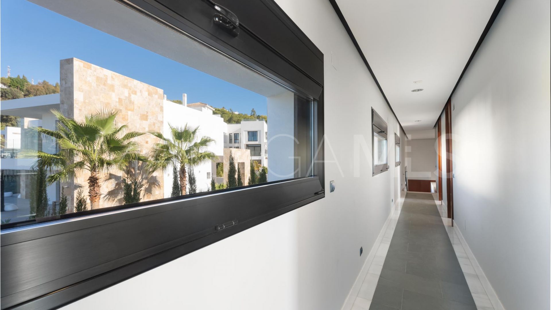 Los Altos de los Monteros, villa a la venta