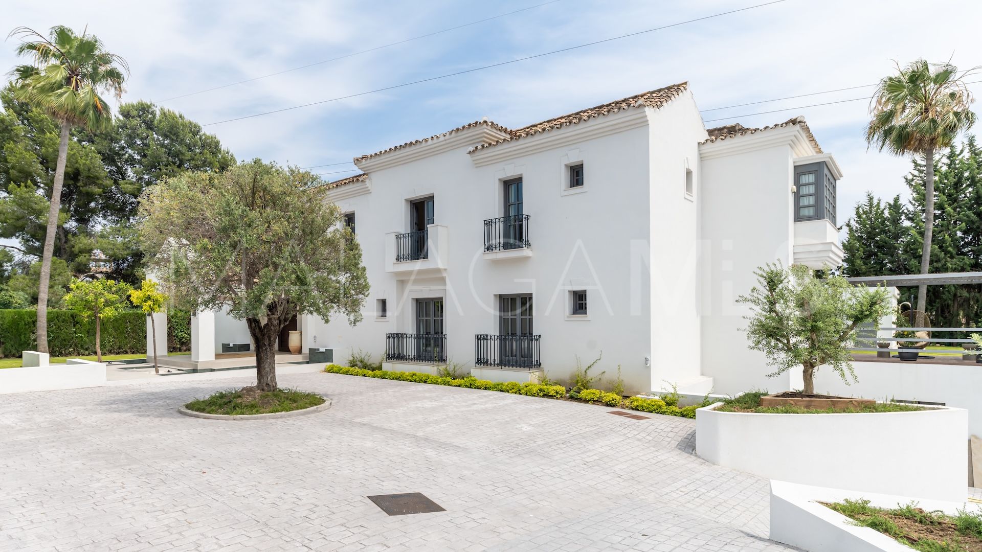 Villa for sale in Atalaya Golf