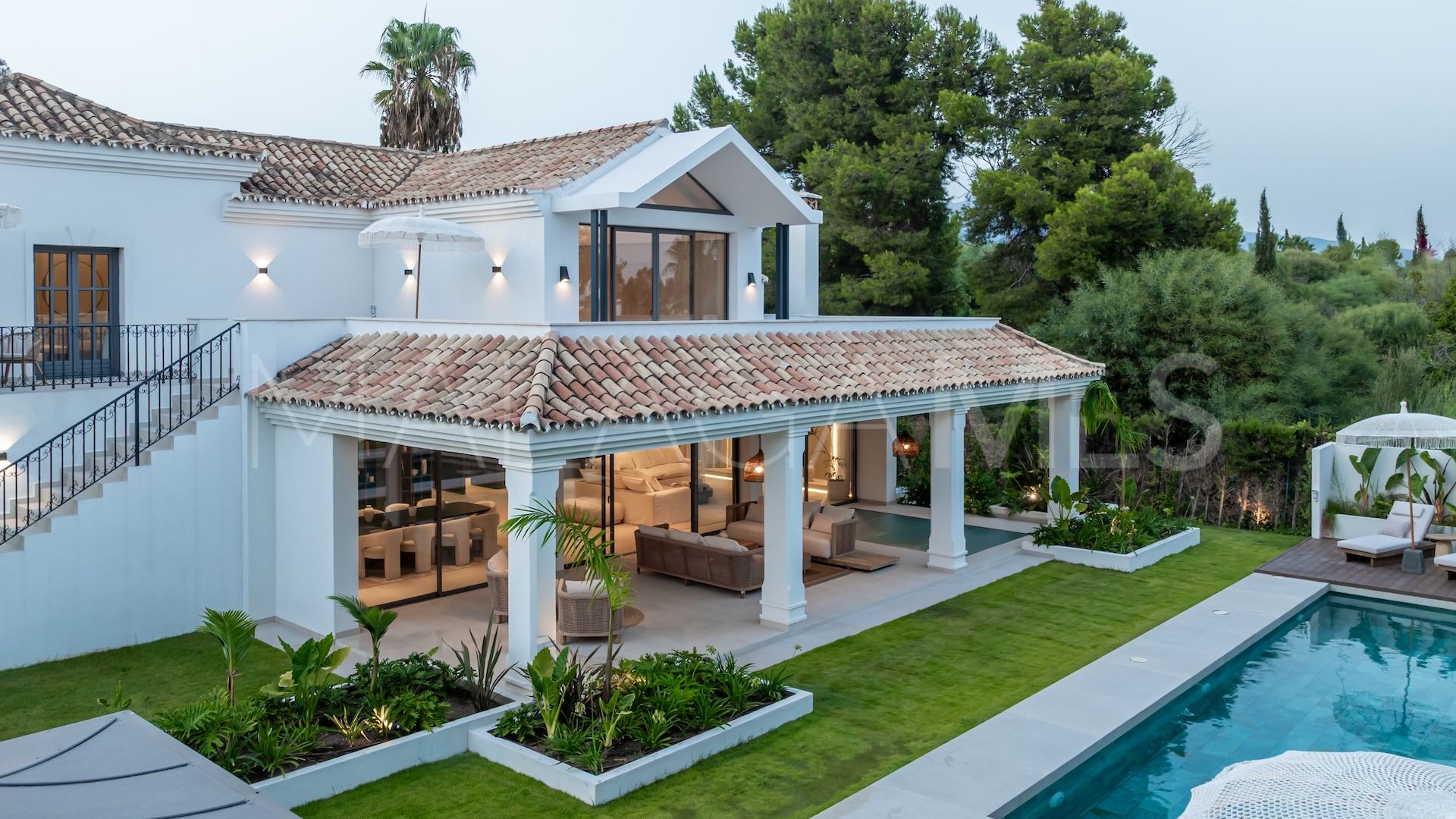 Villa for sale in Atalaya Golf
