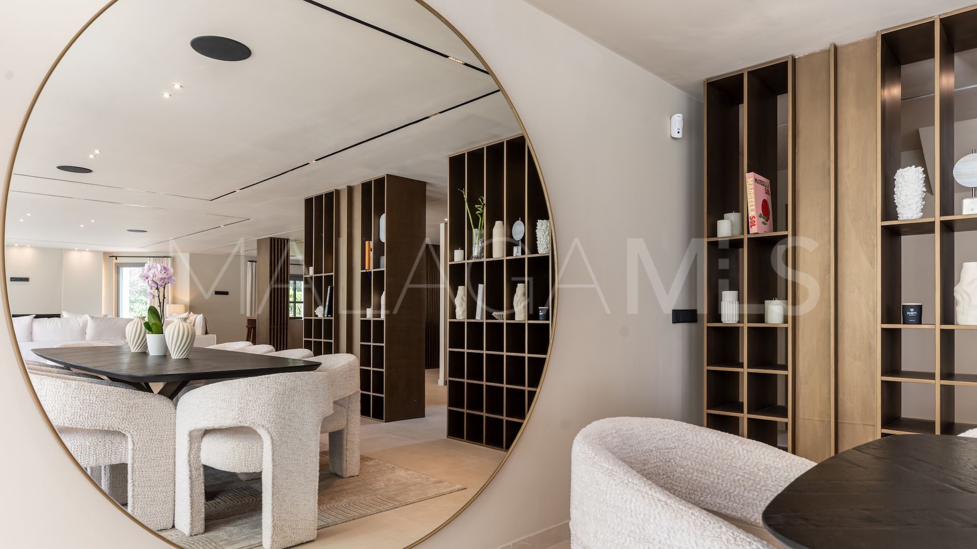 Villa for sale in Atalaya Golf