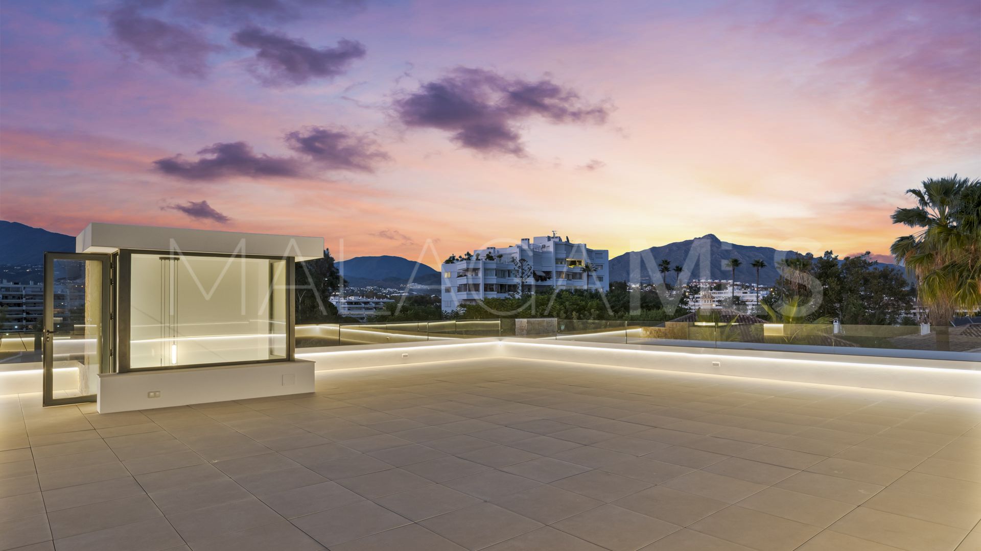 Villa for sale in Guadalmina Alta