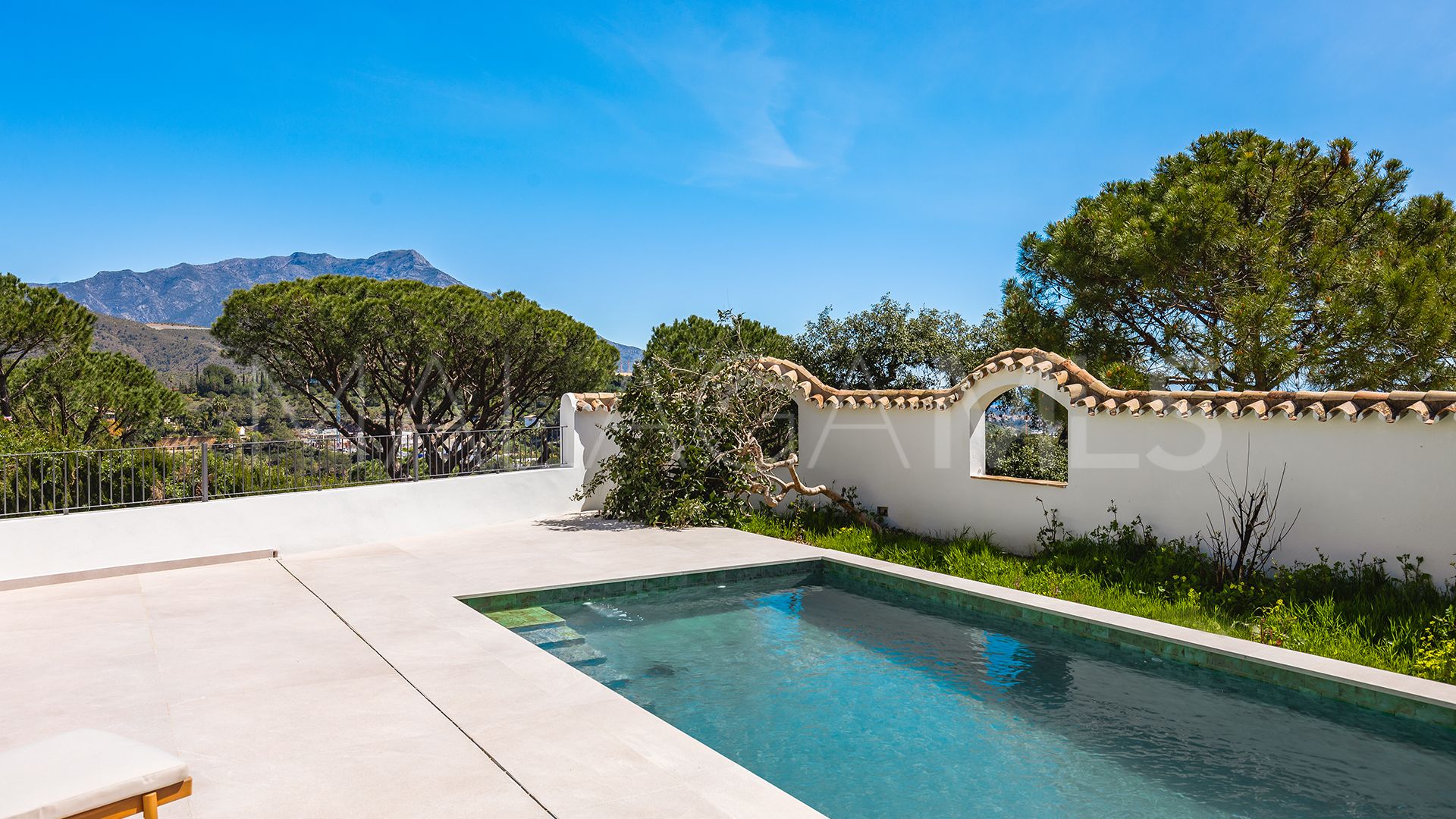 Villa for sale in El Madroñal