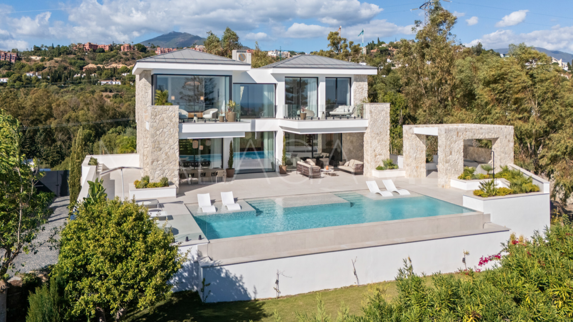 Buy La Quinta 5 bedrooms villa